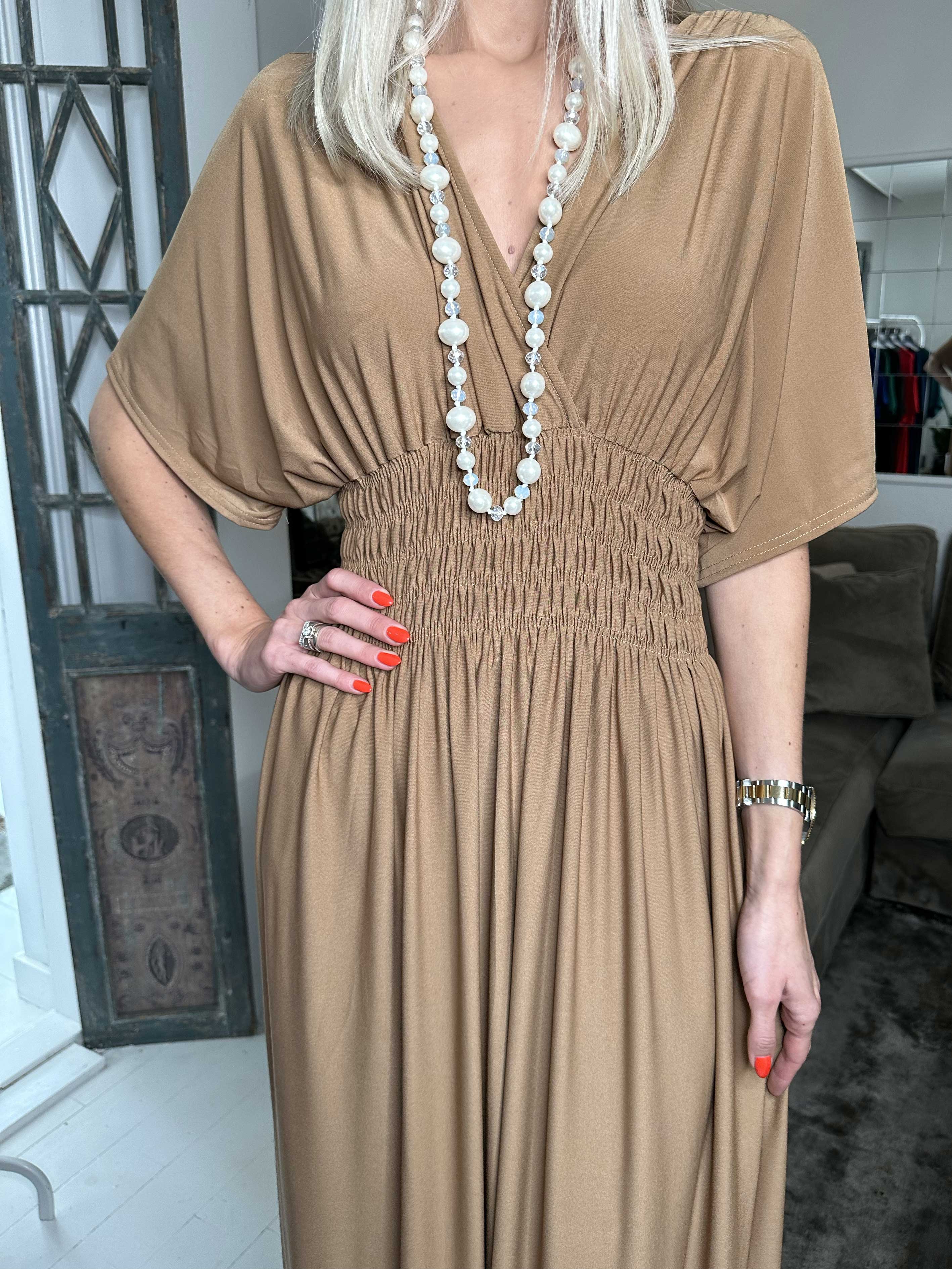 Pams Plain - Elastisk kjole med smock